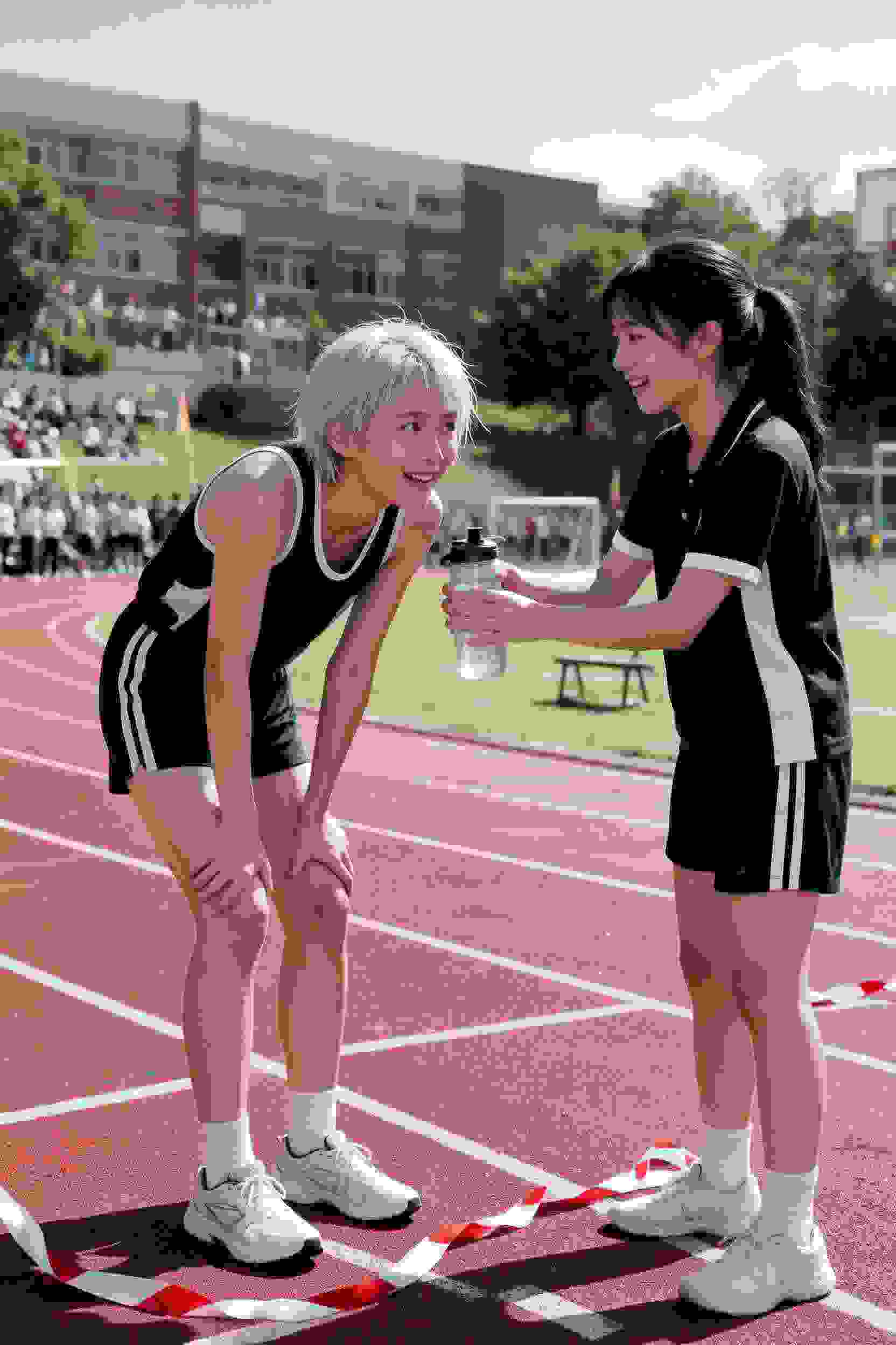 呀!女孩
